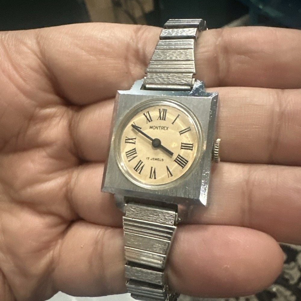 Works Vintage Montrex Ladies Square Watch 17J Manual Wind 24mm Fit 6in Rare Runs
